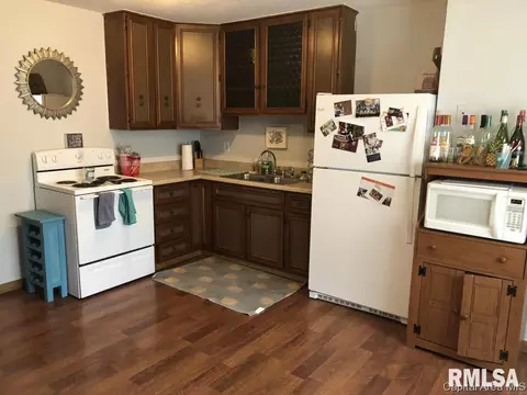 1845 Hastings, Springfield, IL 62702 photo 3
