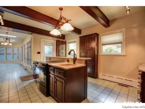 1925 S Bates Ave, Springfield, IL 62704 photo 15