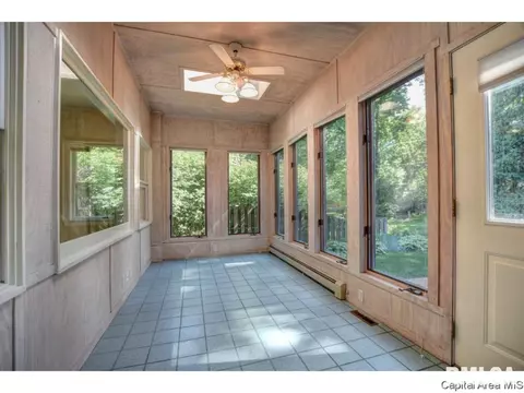1925 S Bates Ave, Springfield, IL 62704 photo 14