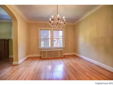 1925 S Bates Ave, Springfield, IL 62704 photo 8