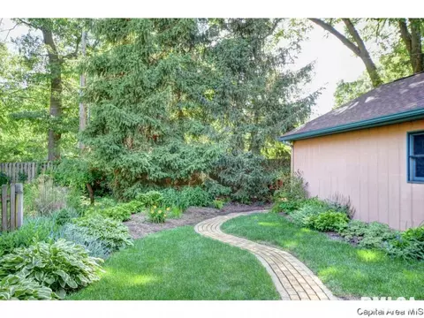 1925 S Bates Ave, Springfield, IL 62704 photo 36