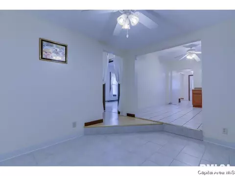 2163 S 10th St, Springfield, IL 62703 photo 14