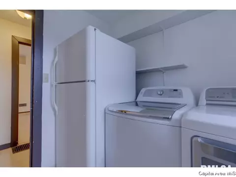 2163 S 10th St, Springfield, IL 62703 photo 15