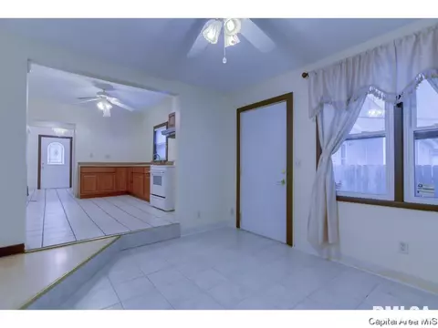 2163 S 10th St, Springfield, IL 62703 photo 12