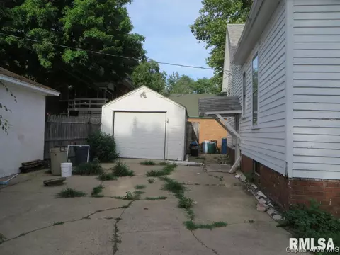 419 E Union St, Springfield, IL 62702 photo 3