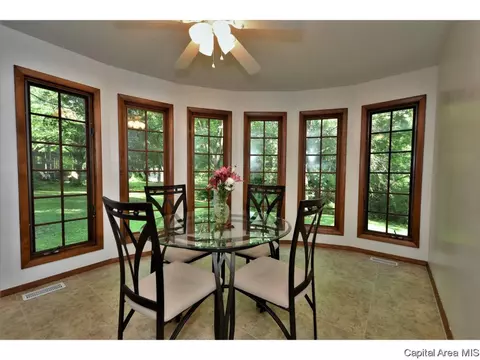 12 Forest Green Dr, Springfield, IL 62711 photo 12