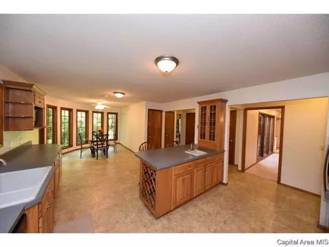 12 Forest Green Dr, Springfield, IL 62711 photo 10