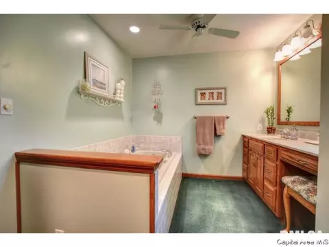 4044 Guilford Dr, Springfield, IL 62711 photo 24