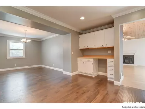 2304 Westview Dr, Springfield, IL 62704 photo 11