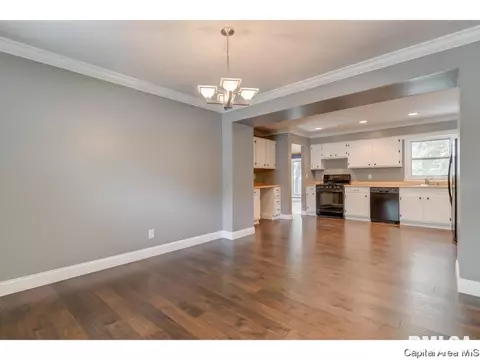 2304 Westview Dr, Springfield, IL 62704 photo 13