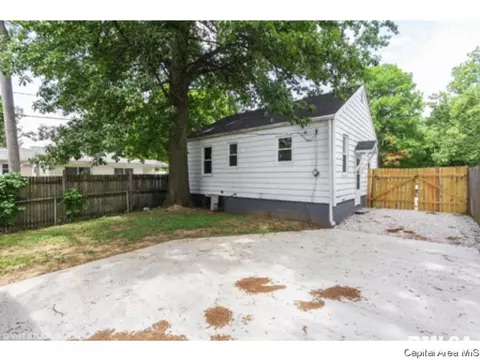1012 W Elliott Ave, Springfield, IL 62702 photo 16