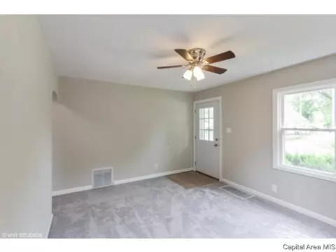 1012 W Elliott Ave, Springfield, IL 62702 photo 4