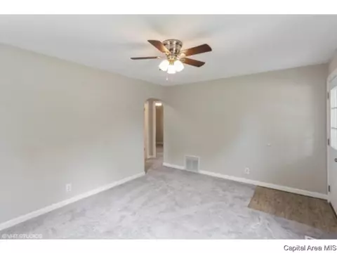 1012 W Elliott Ave, Springfield, IL 62702 photo 3