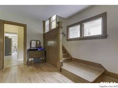 1509 Holmes, Springfield, IL 62704 photo 3