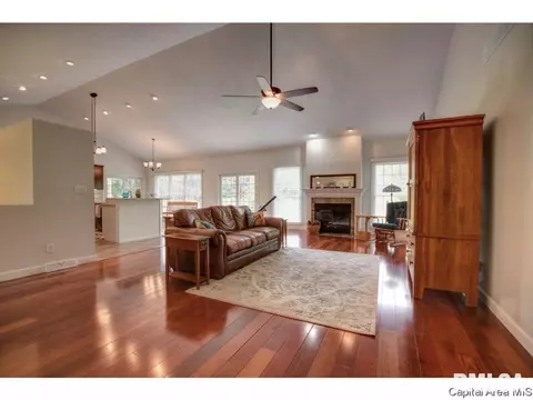 5205 Eagle Rdg, Springfield, IL 62711 photo 9