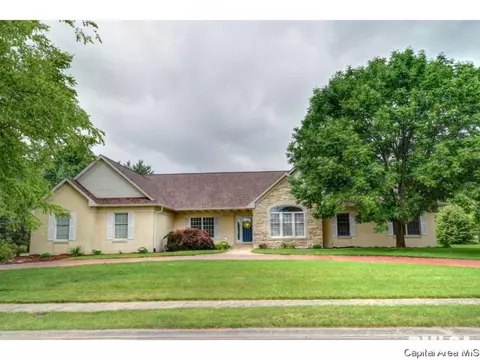 5205 Eagle Rdg, Springfield, IL 62711 photo 1