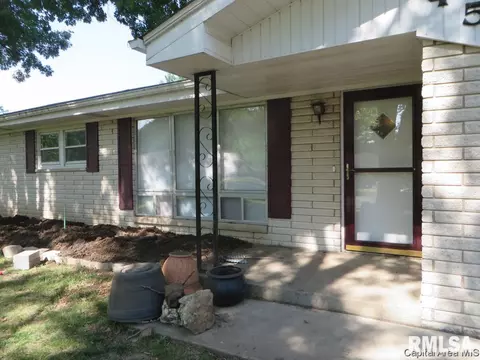 45 Birch Dr, Chatham, IL 62629 photo 3