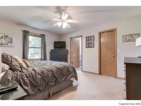 6010 Farrier Pl, Springfield, IL 62712 photo 17