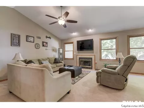 6010 Farrier Pl, Springfield, IL 62712 photo 5