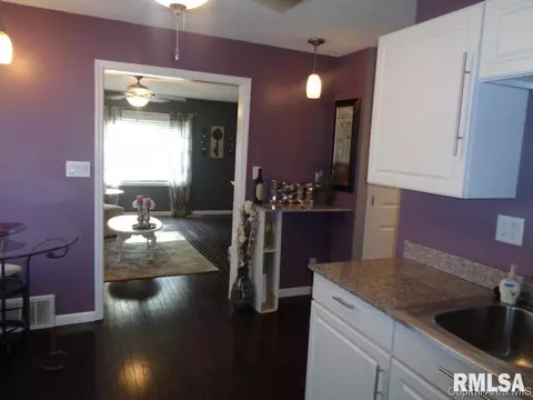 2021 N 20th St, Springfield, IL 62702 photo 7