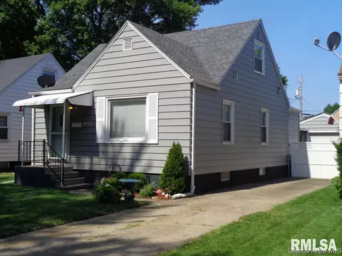 2021 N 20th St, Springfield, IL 62702 photo 2