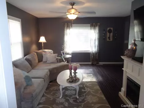 2021 N 20th St, Springfield, IL 62702 photo 3