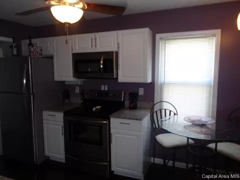 2021 N 20th St, Springfield, IL 62702 photo 8