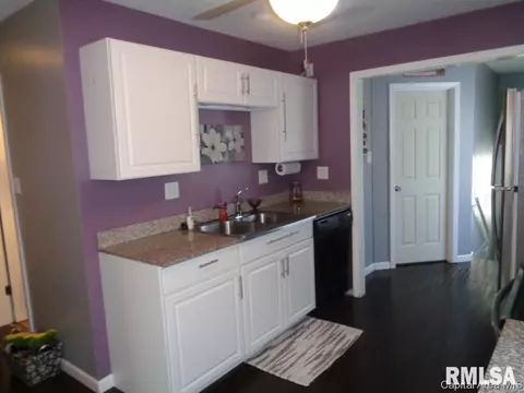 2021 N 20th St, Springfield, IL 62702 photo 5