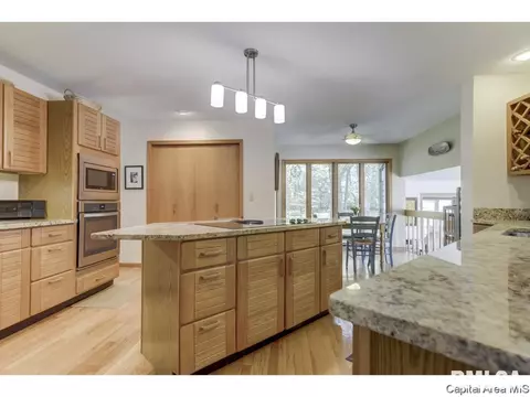 6 Forest Rdg, Springfield, IL 62712 photo 11