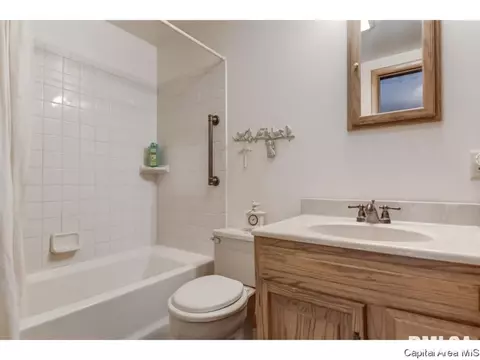 2616 Holmes, Springfield, IL 62704 photo 10
