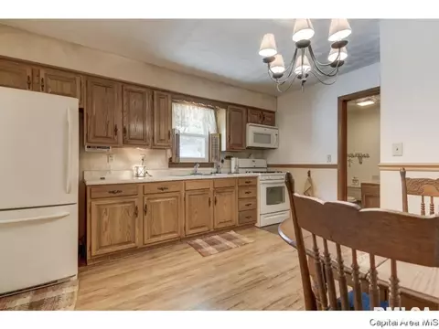 2616 Holmes, Springfield, IL 62704 photo 9