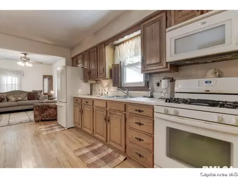 2616 Holmes, Springfield, IL 62704 photo 5