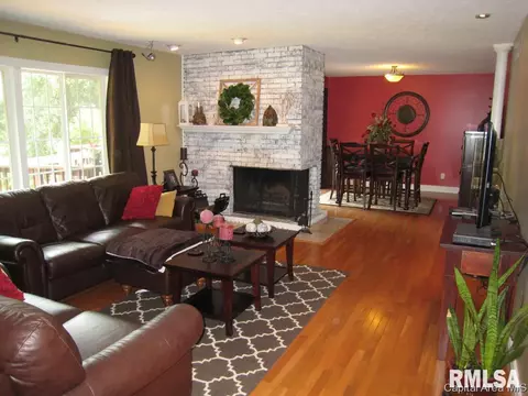 47 Frontier Lake Dr, Springfield, IL 62707 photo 5