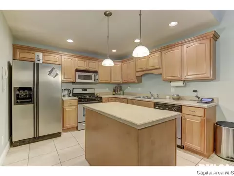 459 Chris Dr, Springfield, IL 62711 photo 6