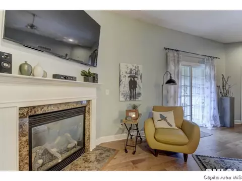 459 Chris Dr, Springfield, IL 62711 photo 10