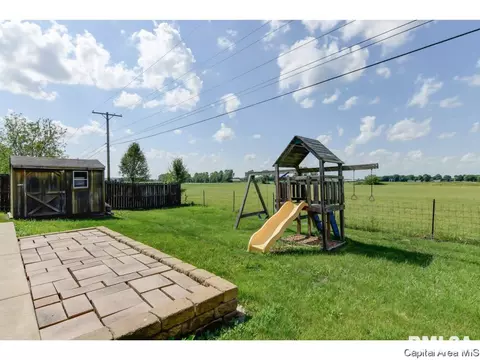 3917 Mccormick Dr, Springfield, IL 62707 photo 5