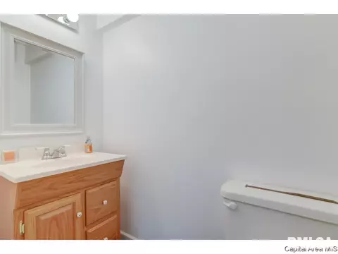 3917 Mccormick Dr, Springfield, IL 62707 photo 6