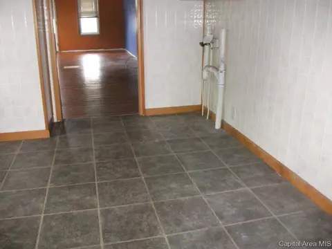 2109 E Kys, Springfield, IL 62702 photo 17