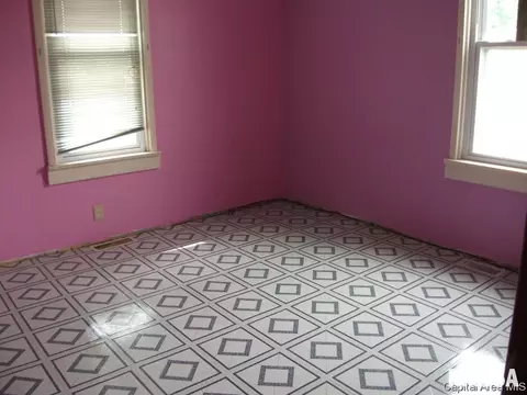 2109 E Kys, Springfield, IL 62702 photo 6