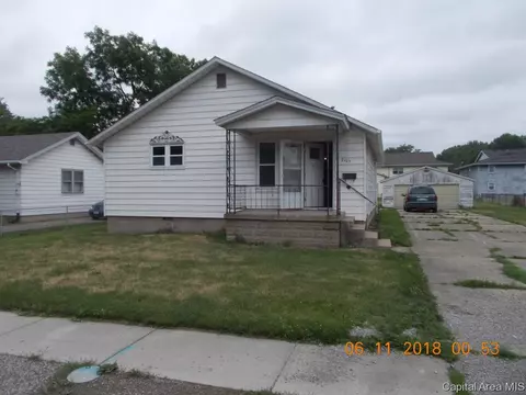 2109 E Kys, Springfield, IL 62702 photo 1