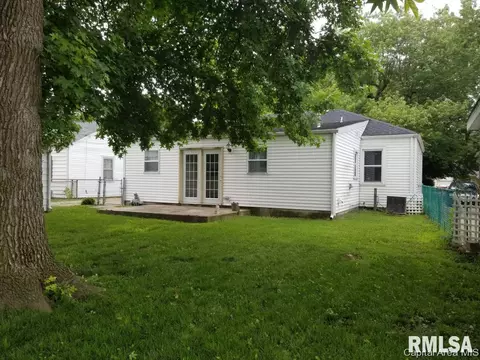 2320 S Spring St, Springfield, IL 62704 photo 17