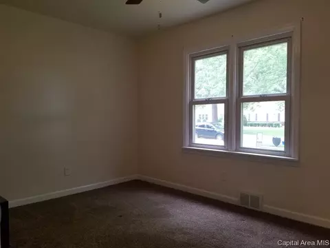 2320 S Spring St, Springfield, IL 62704 photo 9