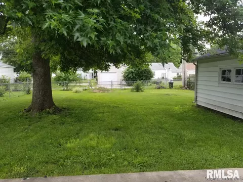 2320 S Spring St, Springfield, IL 62704 photo 15