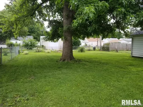 2320 S Spring St, Springfield, IL 62704 photo 16