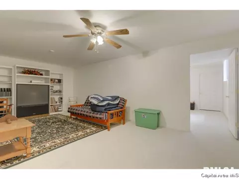 1810 Plover, Springfield, IL 62711 photo 17