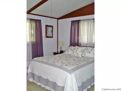 1565 Draper Ln, Abingdon, IL 61410 photo 25