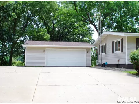 1565 Draper Ln, Abingdon, IL 61410 photo 3