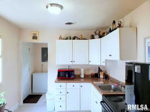 224 N Lincoln, Springfield, IL 62702 photo 6