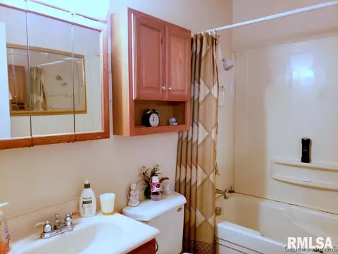 224 N Lincoln, Springfield, IL 62702 photo 11