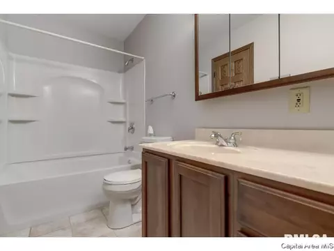 41 Lucerne Dr, Springfield, IL 62707 photo 17